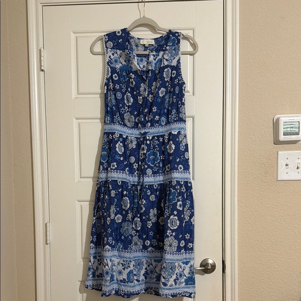 Floral Blue Sleeveless Dress